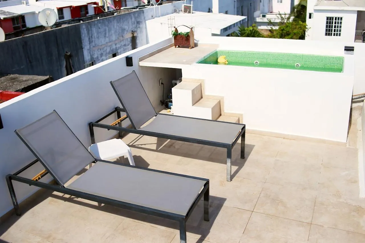 Privat bolig Cuarto Privado, Gran Wi-Fi, Jacuzzi Rooftop, Ac Cancún